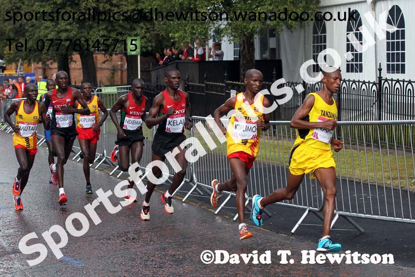 Leaders in the mens Commonwealth Games Marathon, Glasgow. Photo: David T. Hewitson/Sports for All Pics
